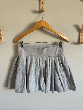 Grey Ribbed Knit Pleated Mini Skort (Size M)